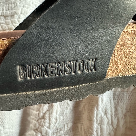 Genuine Birkenstock black vegan leather size 35 sandal. - Picture 6 of 9